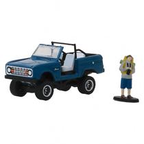 Carro Greenlight The Hobby Shop - Ford Bronco With Backpacker 97060-B - Ano 1967 - Escala 1/64