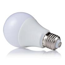 Lampada LED LCQ Branco Calido 3000K / 10 W / A60 / E27 Bivolt