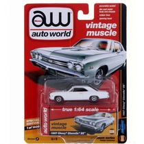 Carro Auto World - Chevy Chevelle White AW64132B - Ano 1967 - Escala 1/64