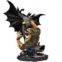 Estatua DC Collectibles Mini Battle Statue - Batman VS Killer Croc 58154